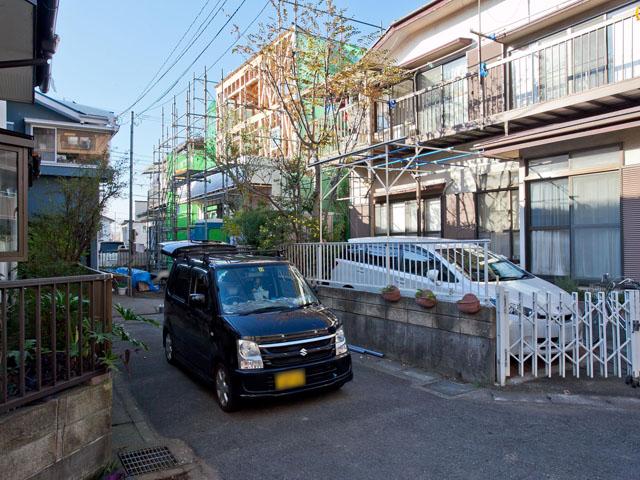 Local appearance photo. Local (12 May 2013) Shooting