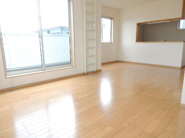 Living. Indoor (11 May 2013) Shooting