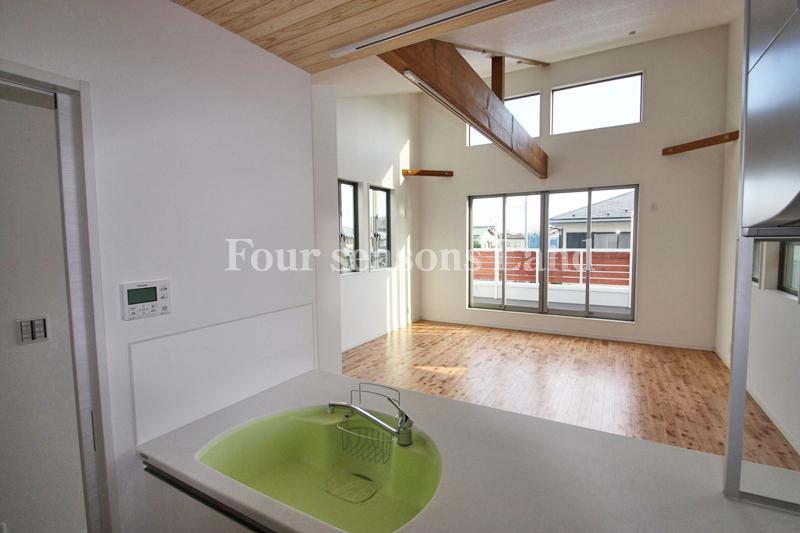 Living. The company construction cases