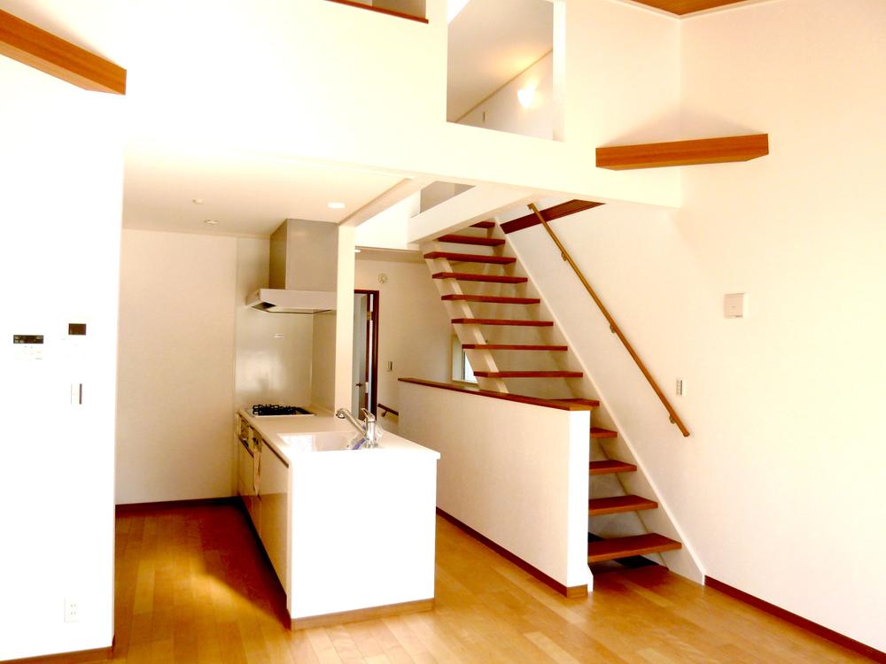 Living. 17.2 Pledge living.