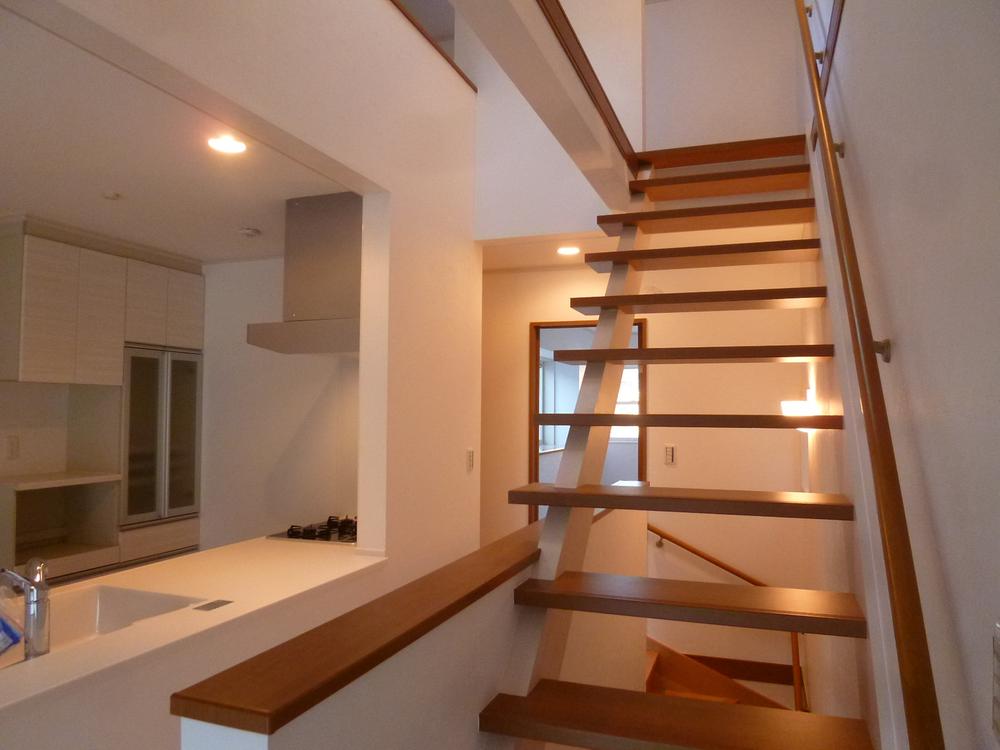 Living. Stairs of the skeleton leading to the 6 quires loft.