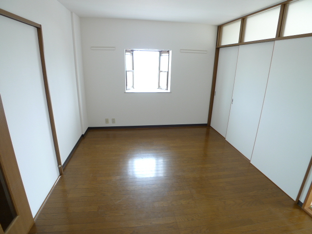 Other room space. DK10 Pledge