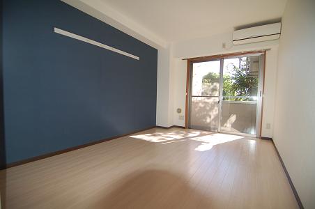Living and room