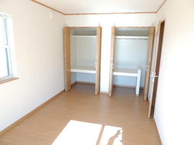 Non-living room. Indoor (11 May 2013) Shooting