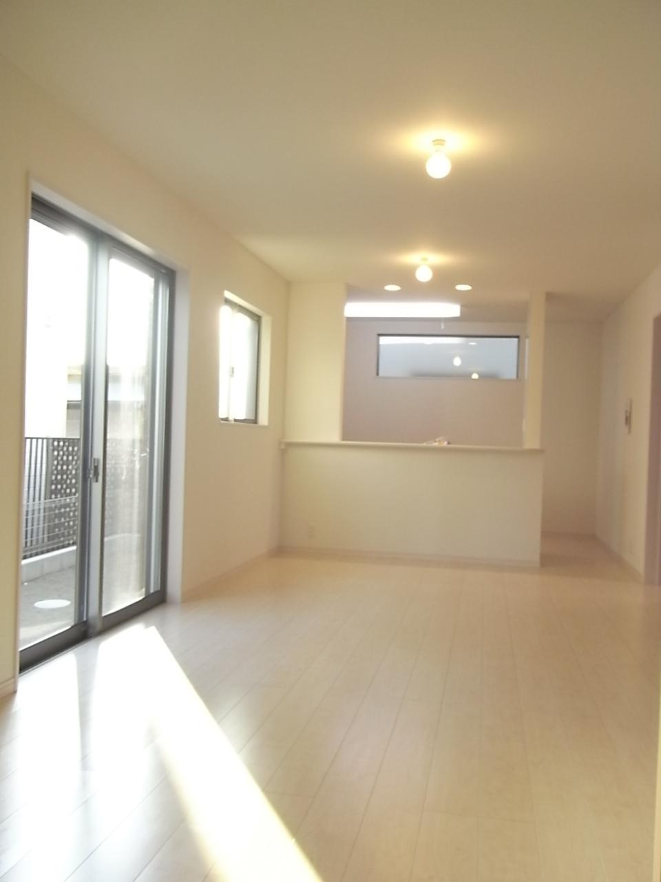 Living. Same specifications