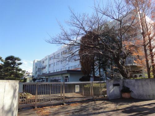 Primary school. Tsurugadai until elementary school 840m