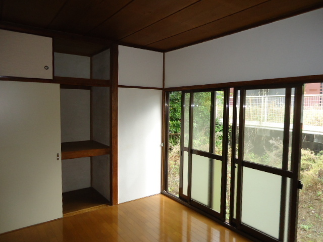 Other room space.  ☆  ☆ Is rental housing had settled location in cul-de-sac ☆  ☆ 