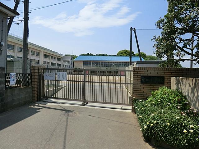 Primary school. Chigasaki City Murota up to elementary school 655m