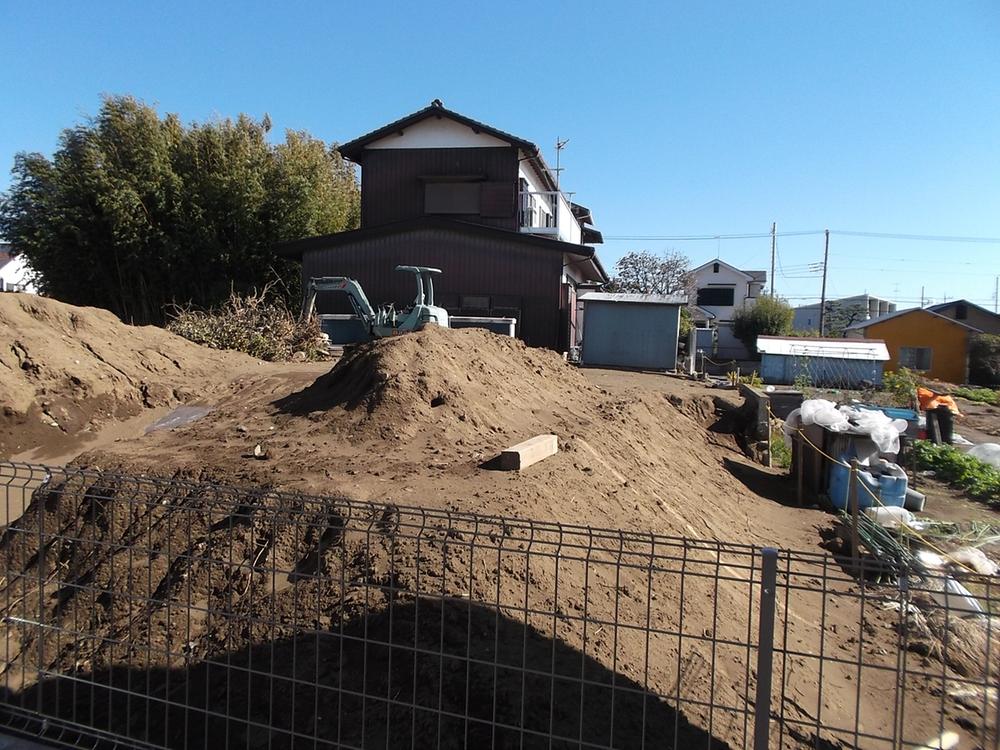 Local appearance photo. Local (11 May 2013) Shooting