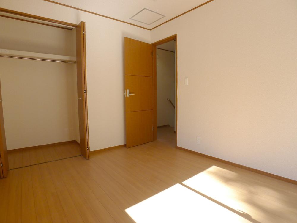 Non-living room. Indoor (10 May 2013) Shooting