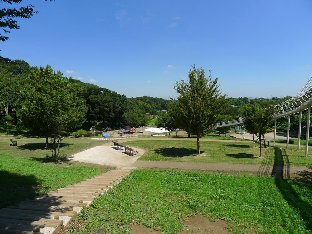 park. 2174m to the Kanagawa Prefectural Chigasaki Satoyama Park