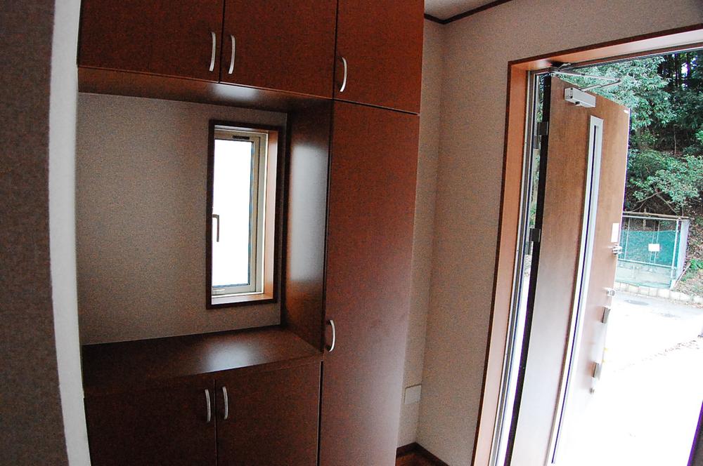 Entrance. Local (10 May 2013) Shooting