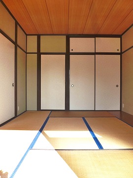 Other room space. Good smell of tatami