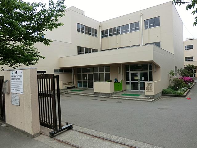 Primary school. Chigasaki 1141m until the City East Coast Elementary School