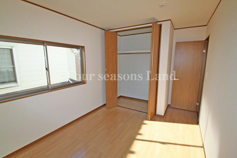 Non-living room. Local (12 May 2013) Shooting 1 Building