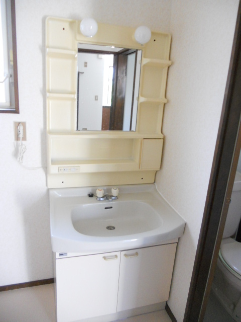 Washroom. Popular Terrace House ・ A quiet residential area ・ Sunny