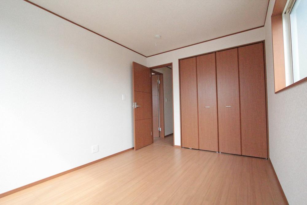 Non-living room. Indoor (09 May 2013) Shooting