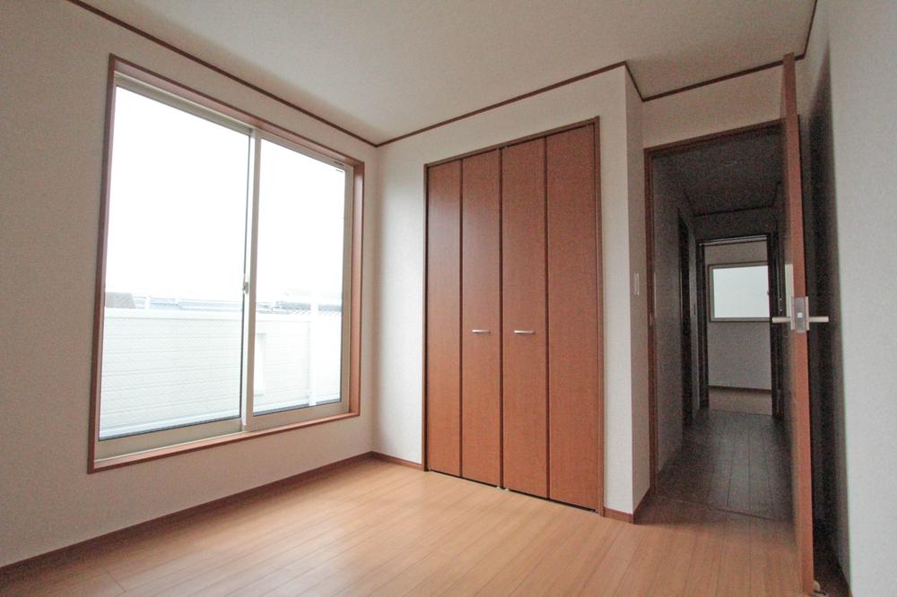 Non-living room. Indoor (09 May 2013) Shooting