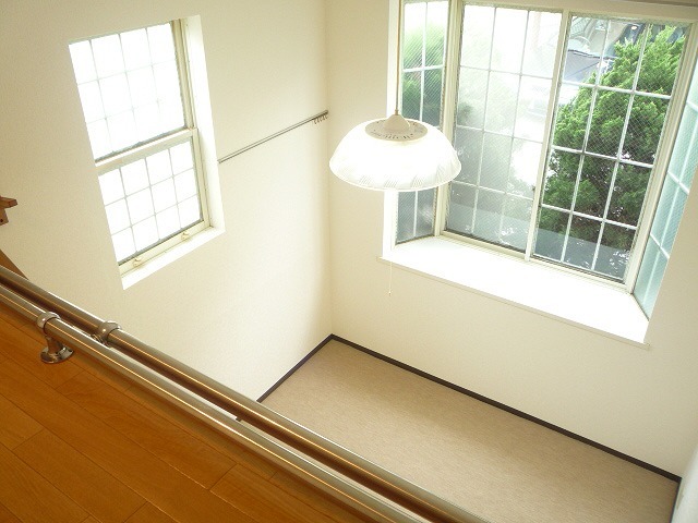 Other room space. room