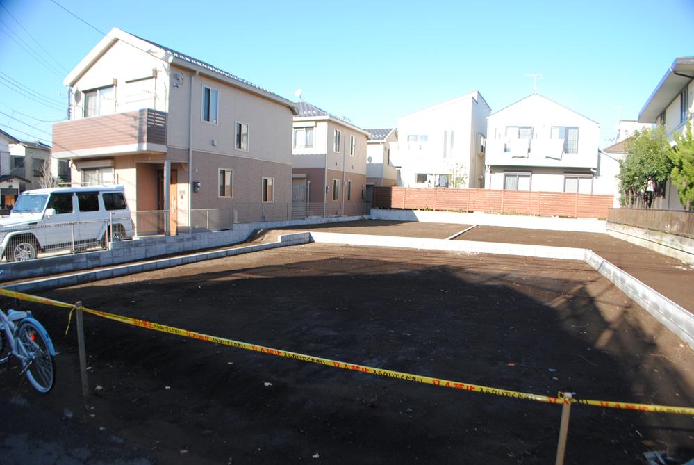 Local appearance photo. Local (11 May 2013) Shooting