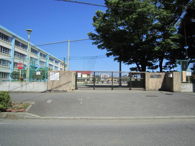 Primary school. Chigasaki City Enzo up to elementary school 543m