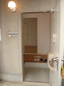 Entrance. Indoor photos Room 101 (the same type ・ Will present state priority)