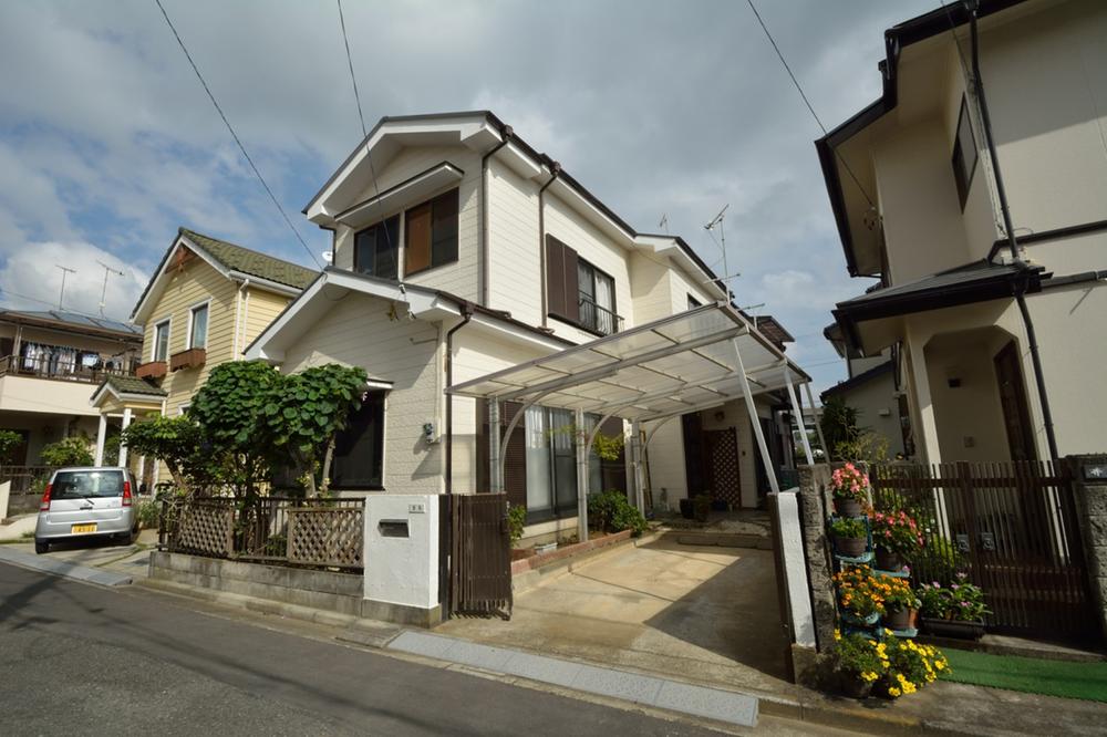 Local appearance photo. 4LDK + roof with car space. The building is carefully your!
