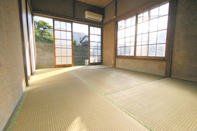 Living and room