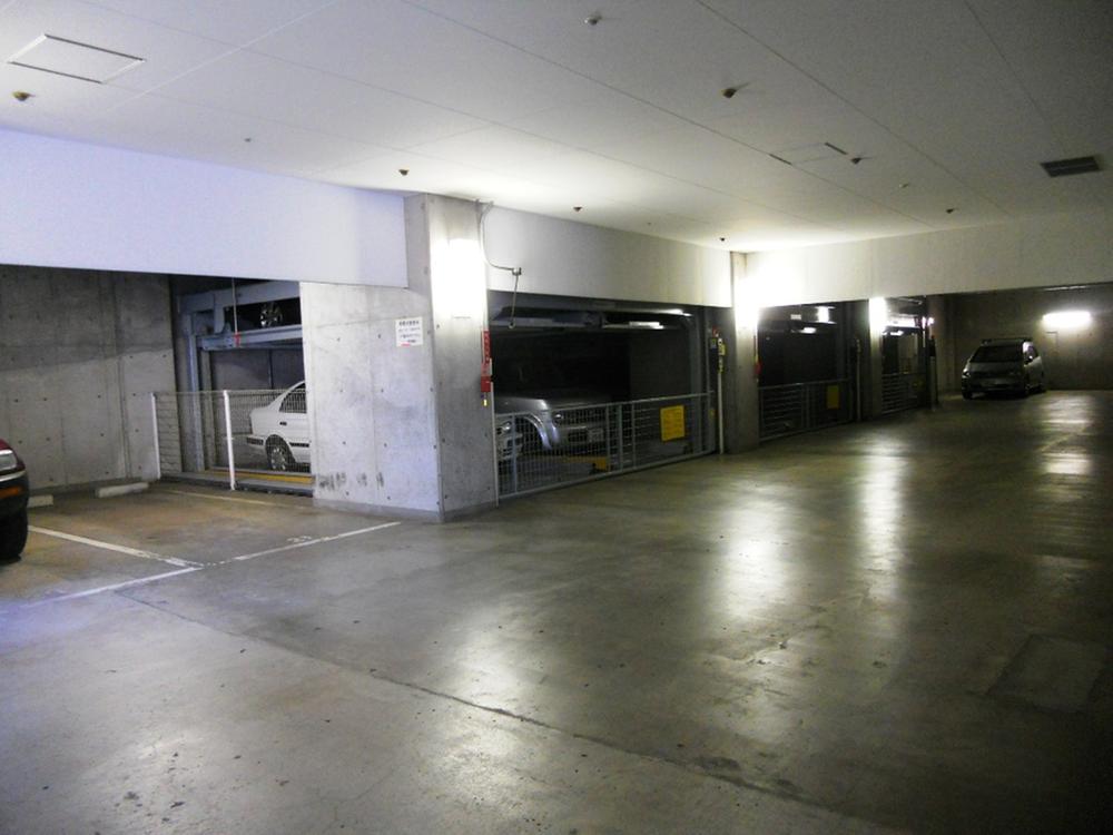 Parking lot. Underground parking (February 2013) Shooting