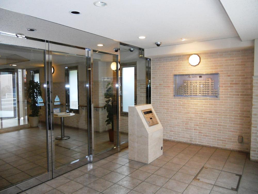 Entrance. Entrance (February 2013) Shooting