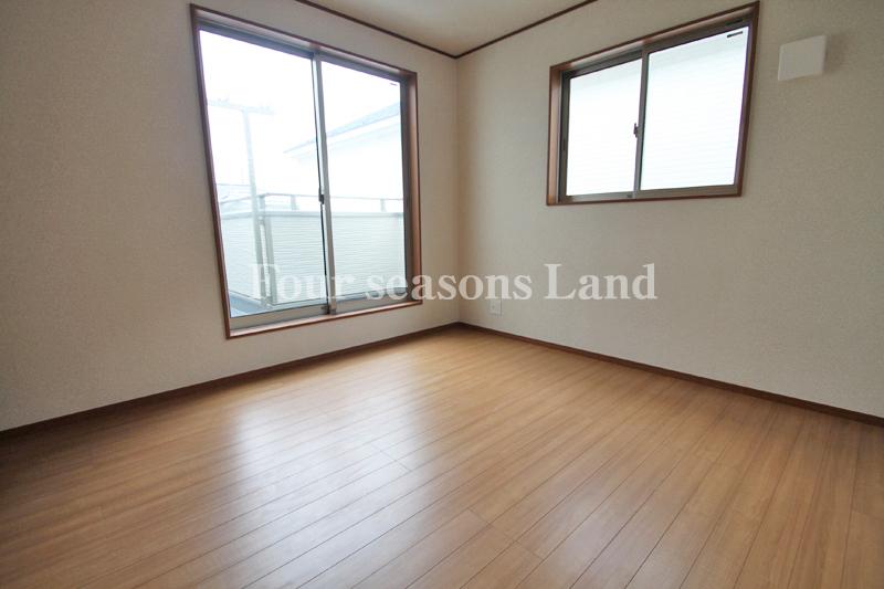 Non-living room. Indoor (September 2013) Shooting