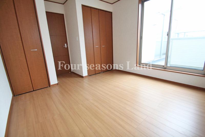 Non-living room. Indoor (September 2013) Shooting 1 Building