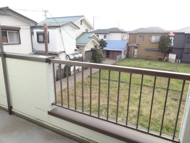 View photos from the dwelling unit. View from the site (December 2013) Shooting State of the south