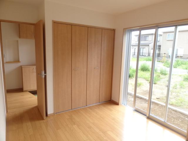 Non-living room. Indoor (07 May 2013) Shooting