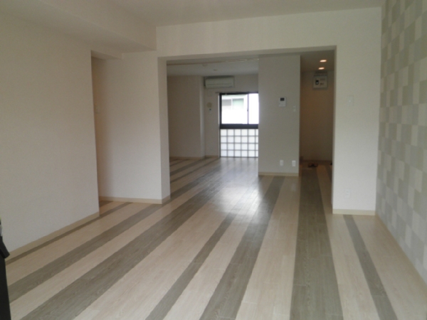 Living and room