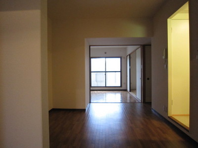 Living and room. 9.4 Pledge of dining kitchen. (Current state priority)