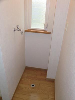Other Equipment. Indoor Laundry Storage