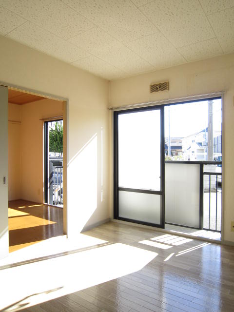 Living and room