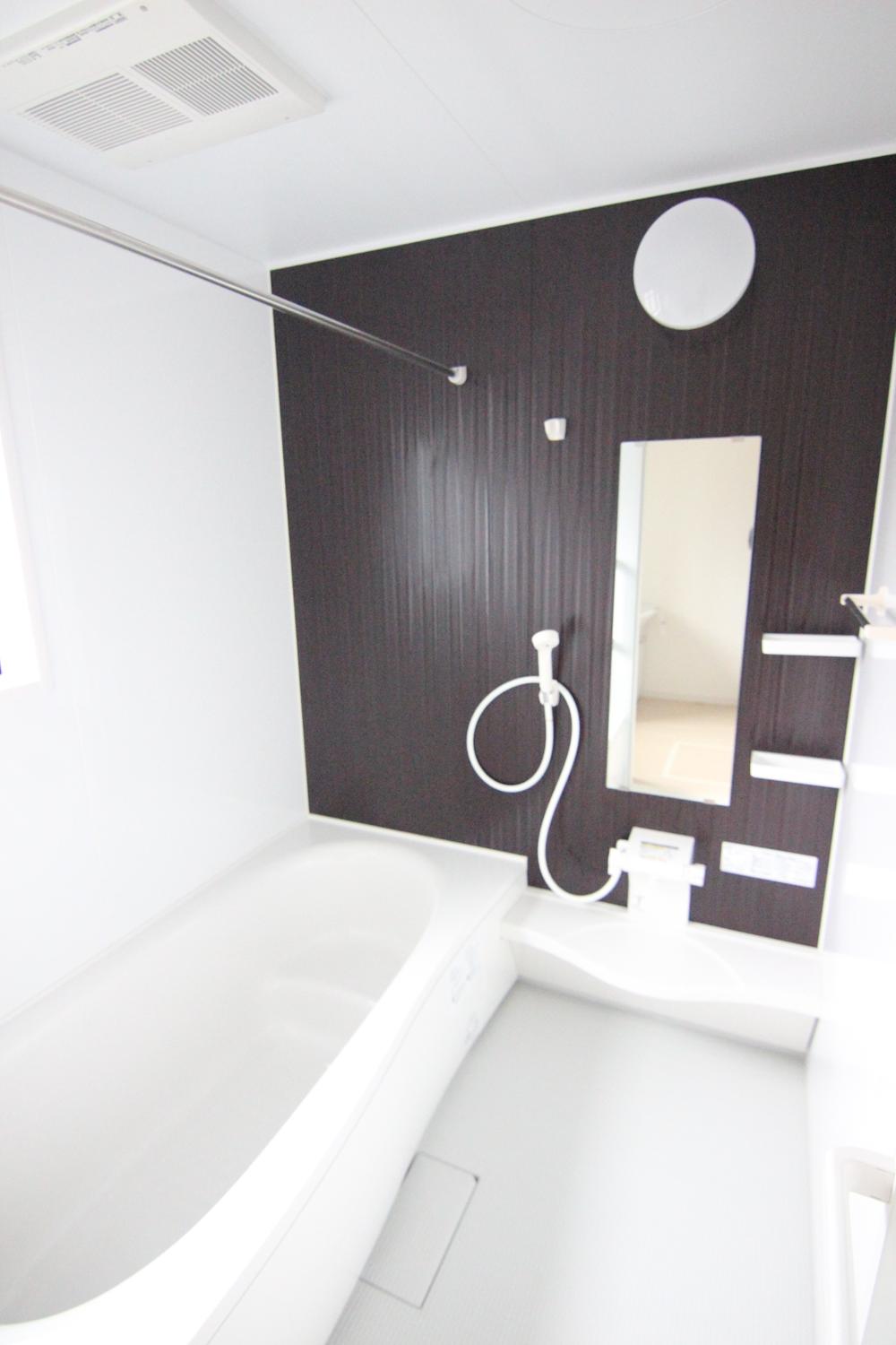 Same specifications photo (bathroom). With (1 Building) same specification ○ bathroom ventilation dryer