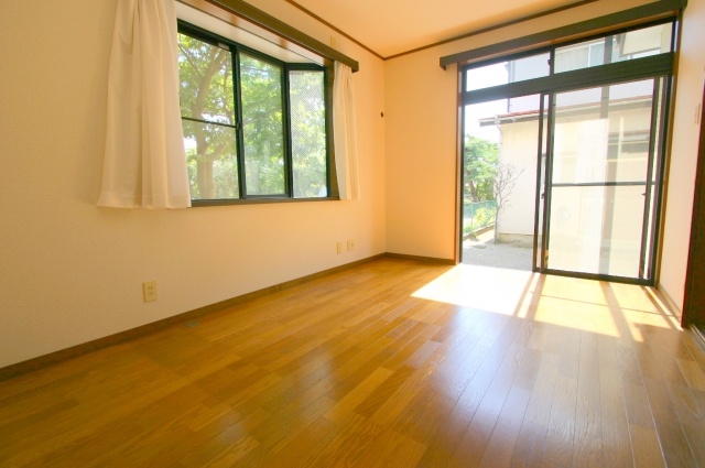 Living and room