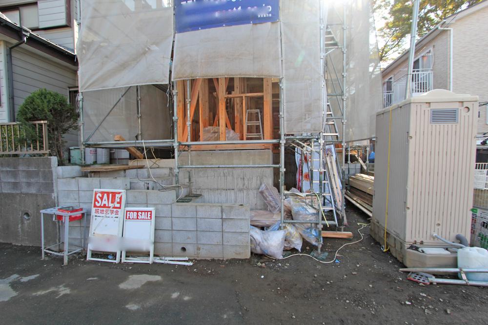 Parking lot. 2013 November 16, shooting