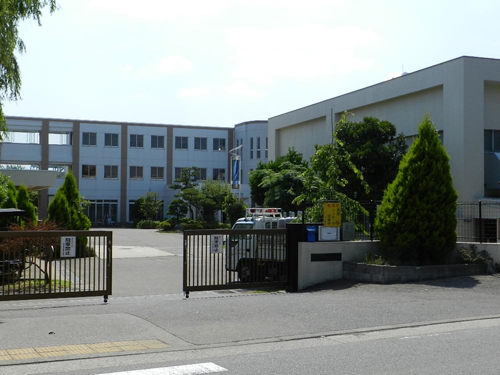 Primary school. Chigasaki City Yanagijima to elementary school 1062m