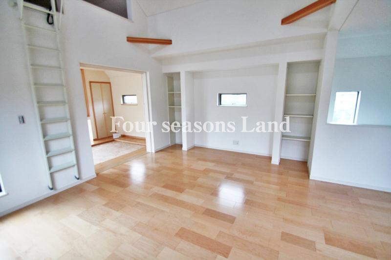 Living. Indoor (July 2013) Shooting