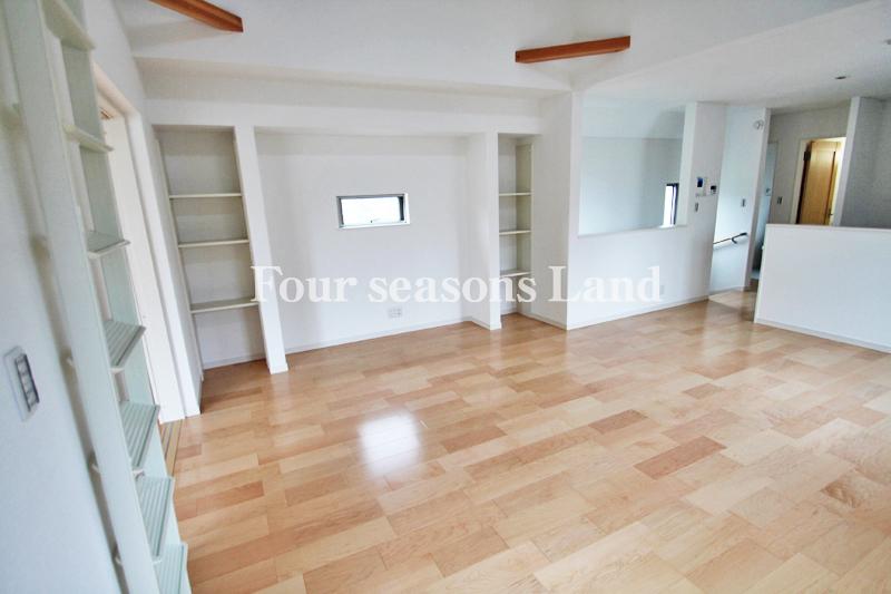 Living. Indoor (July 2013) Shooting