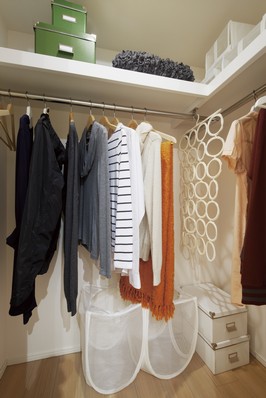 Walk-in closet, which is provided in the main bedroom. You can also functionally storage items, such as bags and hats