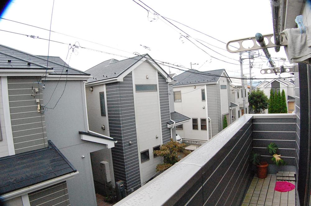 View photos from the dwelling unit. View from local (September 2013) Shooting