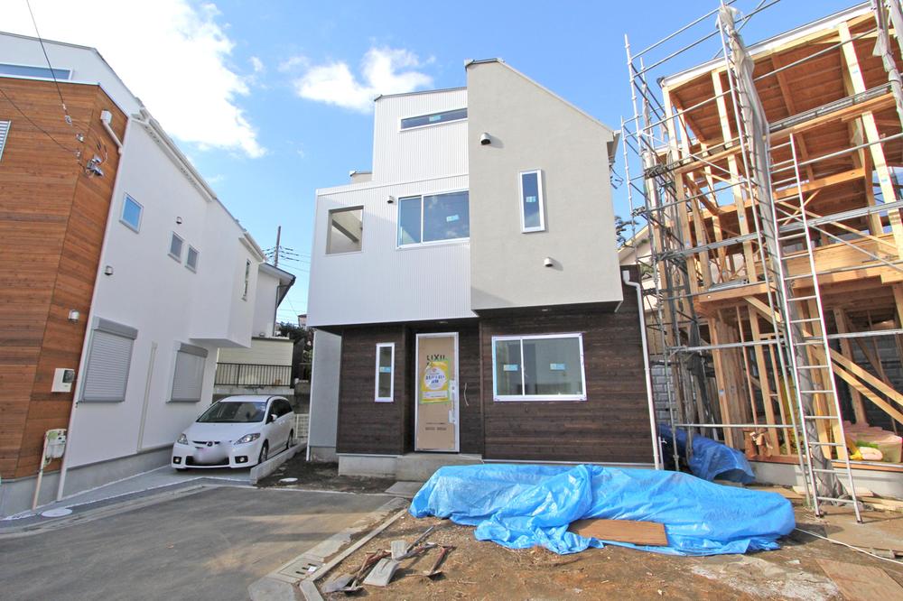 Local appearance photo. State of the local Has been updated.  D Building 2013 December 22, shooting