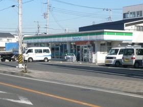 Convenience store. 1200m to Family Mart (convenience store)