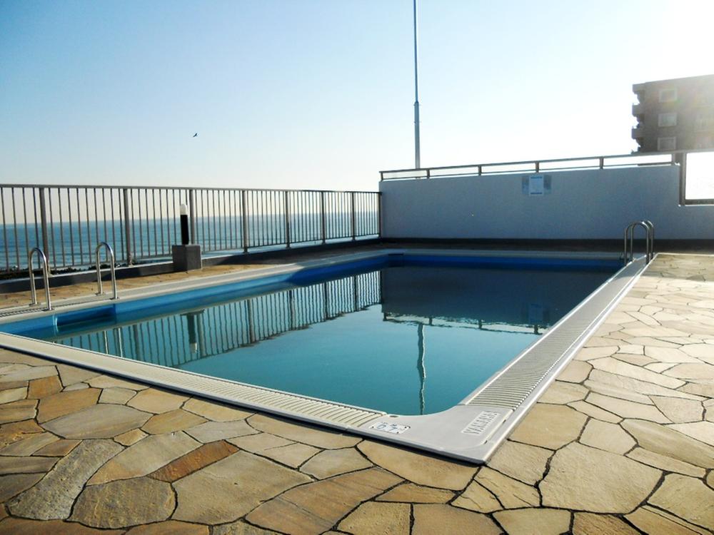 Other common areas. Rooftop pool (December 2013 shooting)