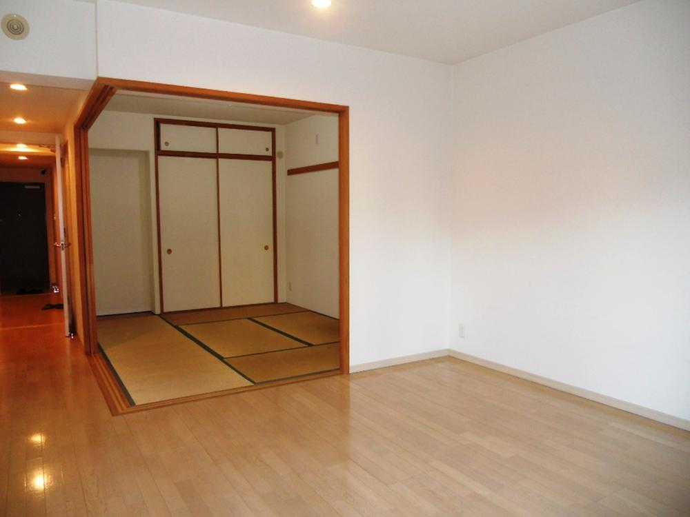 Living. Living-dining (December 2013 shooting)